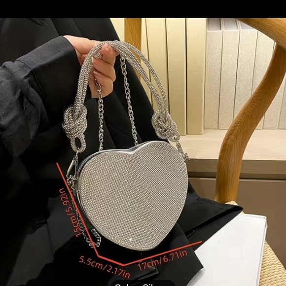 New Heart Shaped Rhinestone Handbag - Picture 2 of 4